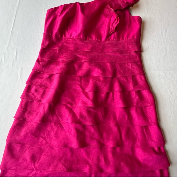London Times Womens Dress One Shoulder Fuchsia Pink Tiered Ruffles Knee Length 8 - Picture 4 of 12